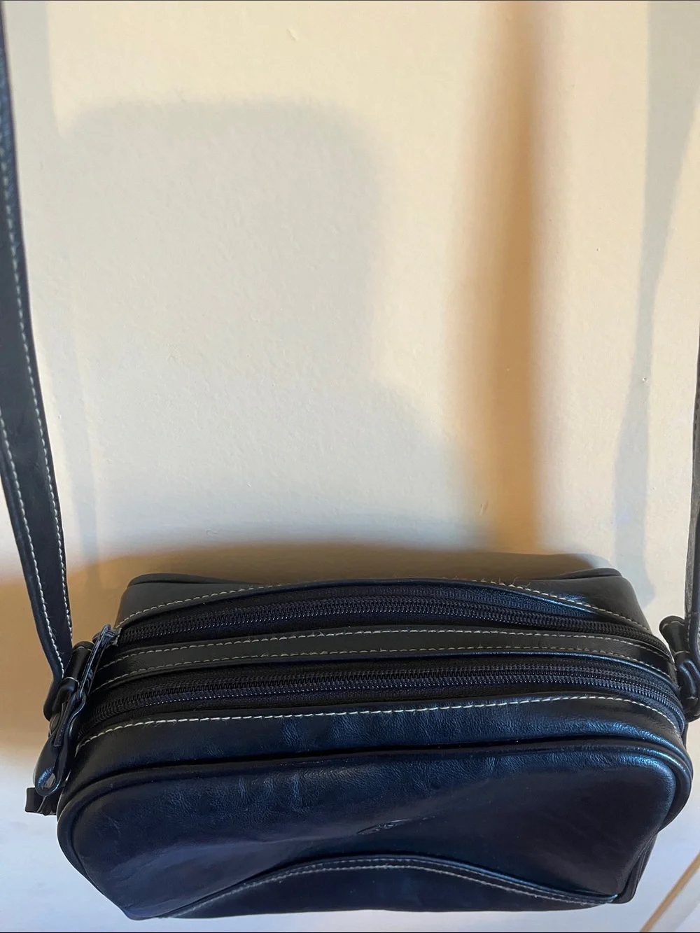 Black Leather Messenger Bag for women’s